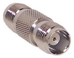 Adaptateur TNC femelle à TNC femelle