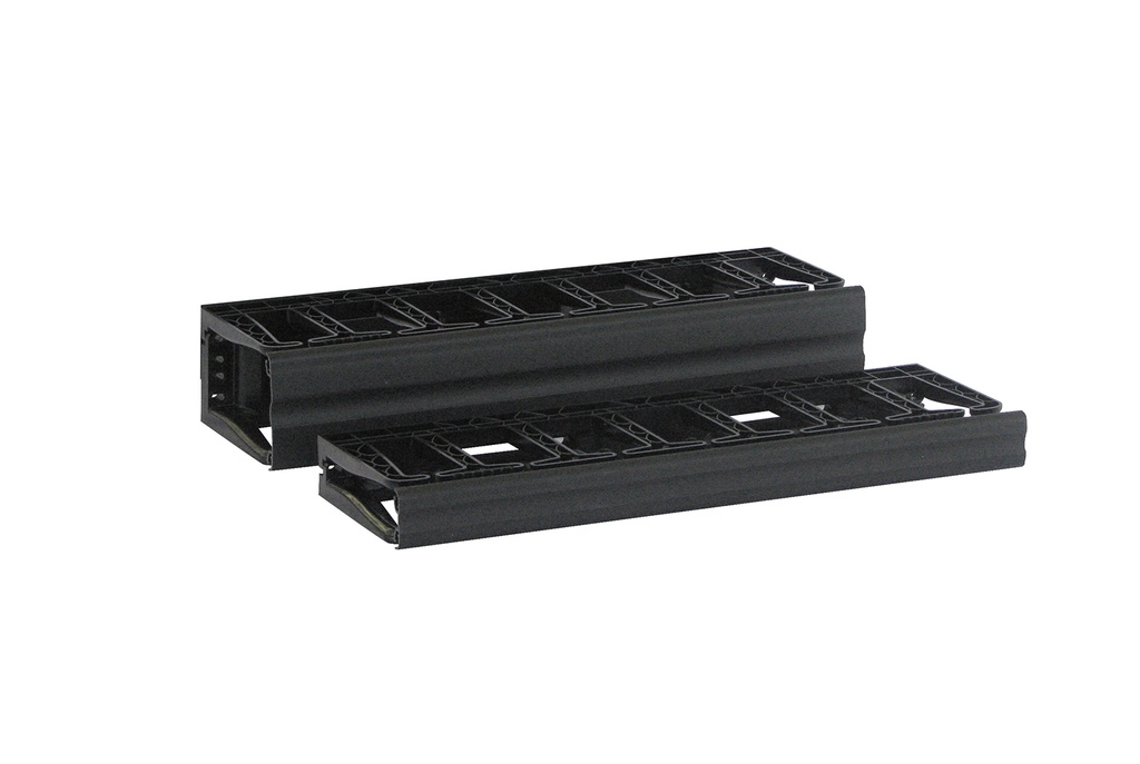 Gestionnaire de câbles horizontaux Velocity ; Simple face; 2U x 19" L x 5,9" P (150 mm) ; Noir