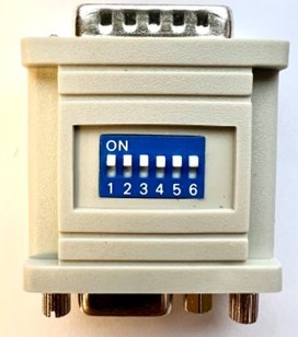 [MAC/IBM/6P] Adaptateur de moniteur MAC/IBM vers VGA avec commutateurs DIP