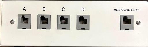 [ABDEMMJ] Boîte de commutation manuelle 4 à 1 MMJ (DEC)